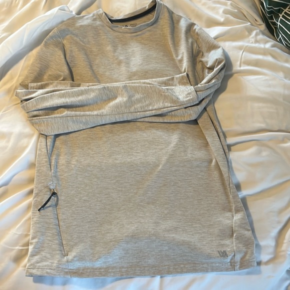 VRST long sleeve shirt/crew neck. - Picture 1 of 4